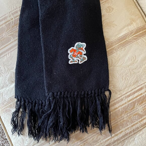 Miami Hurricanes scarf - Picture 1 of 6
